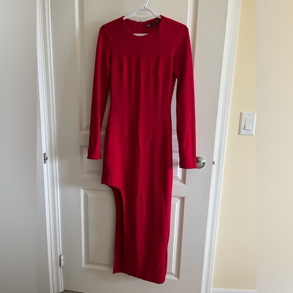 Ideal red Zara party dress - Picture 3 of 5